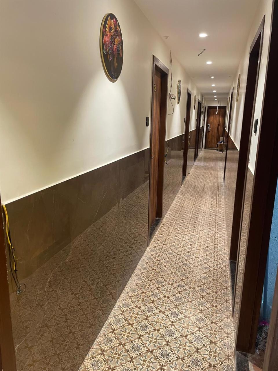 מומביי Hotel Sai Palace- Near Tata Memorial Hospital מראה חיצוני תמונה